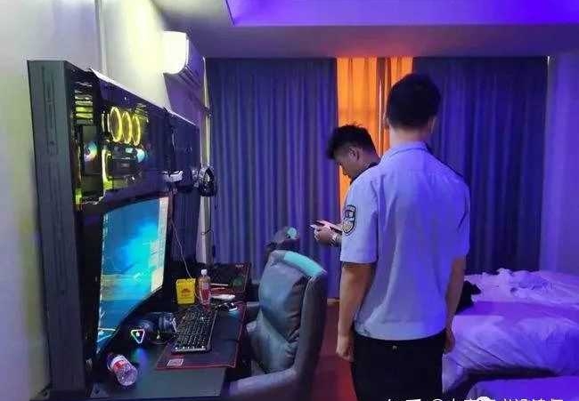警員到電競酒店調查。