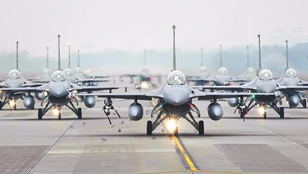 F-16V交機延宕付款卻照舊　藍委嘆臺灣被當盤子