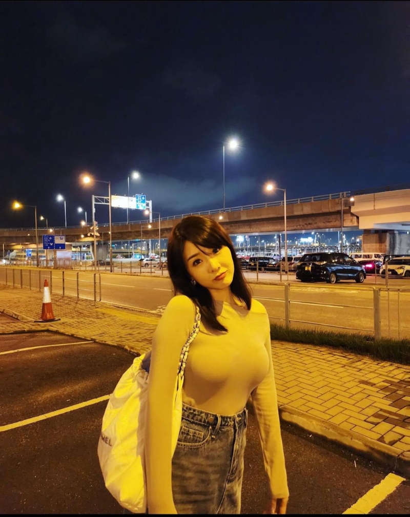 孫雪琪近日曬出夜游照，令網民激動