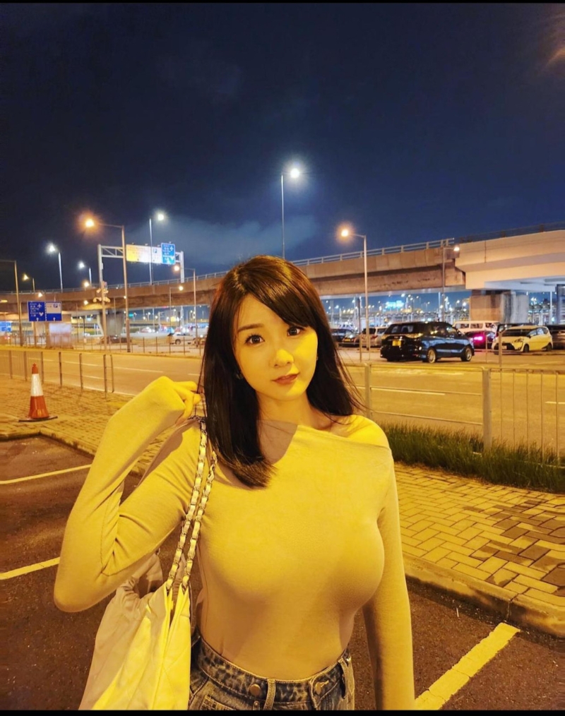 雖然孫雪琪衣著密實，但G Cup火辣身材表露無疑