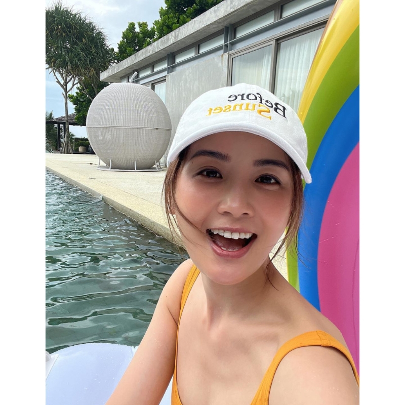 阿Sa上載幾張泳裝照。