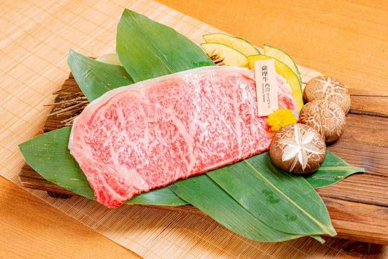 上村牧場推出中秋節優惠，每2位惠顧極盛薩摩牛120分鐘放題套餐，即送1客薩摩牛極級西冷1客。（K）