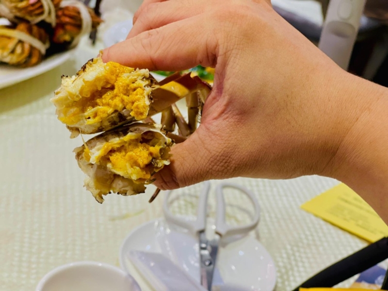 啖啖蟹膏非常吸引。