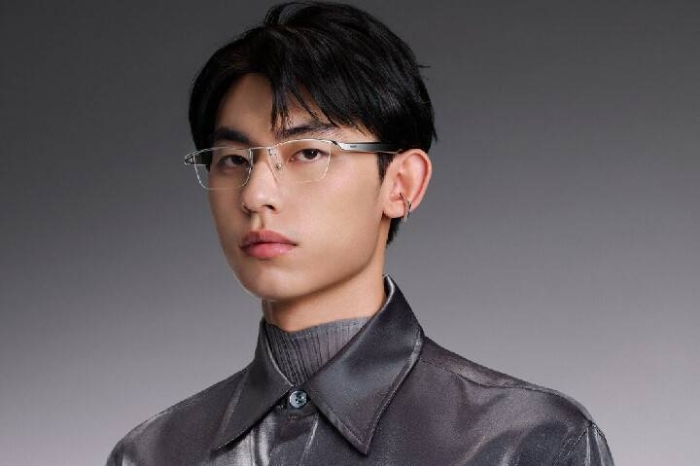 Eyewear 2戴上后可以無線聽歌及通話。