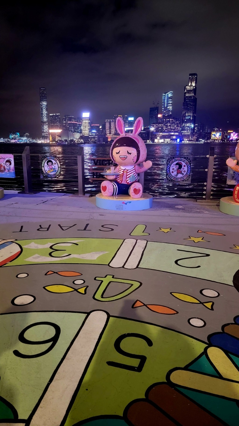香港發展局和海濱事務委員會亦即將于下周的11月24日（五）和25日（六），一連兩晚在灣仔“水上運動及康樂主題區”舉辦《海濱動感夜》