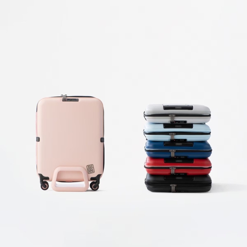 Jollying Pebble折疊式瘦身行李箱、原價$899至$1,999、F、現售$759至$1,799、F。