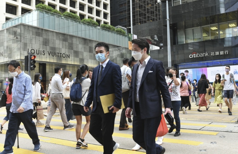 華德士（Robert Walters）最新發布2024年「全球薪酬調查」顯示，預計2024年香港的專業人士職位整體薪酬水平將維持不變，惟轉工的加薪幅度僅有5%至10%。