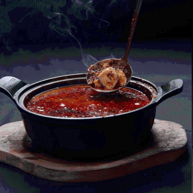 Chef Noom的招牌菜，失傳200年的秘方冬陰功。
