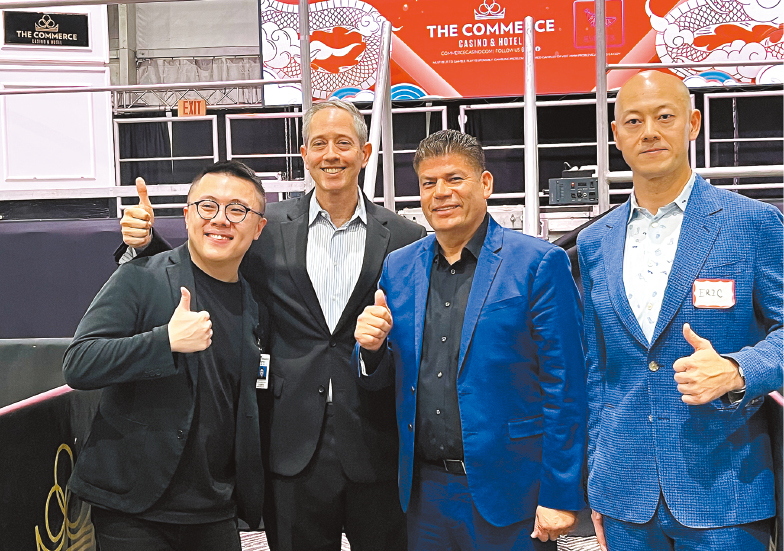 從左到右分別是賭場發展經理Jeffrey Lui，賓客體驗總裁Spencer Villasenor，Commerce市長Hugo A. Argumedo，Panana活動總裁Eric Luan。陳倍樂攝