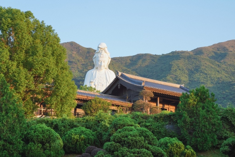 建筑宏偉而且莊嚴。