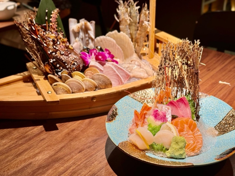 餐廳有自家船隻，由“得記海產”引入本地優質海鮮。