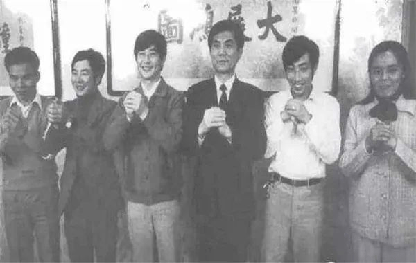 6男女兇徒成功劫民航機但結局不得好死
