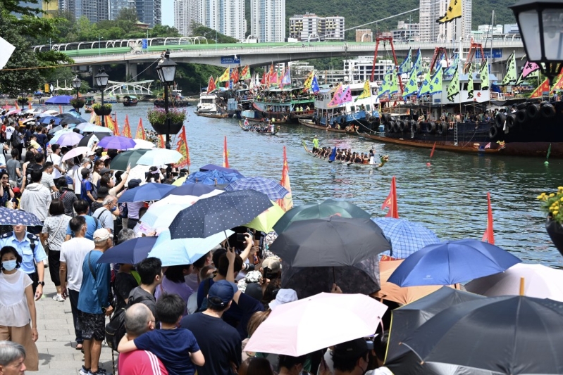 去年在香港仔舉辦的“2023香港仔龍舟競渡大賽”。 資料圖片