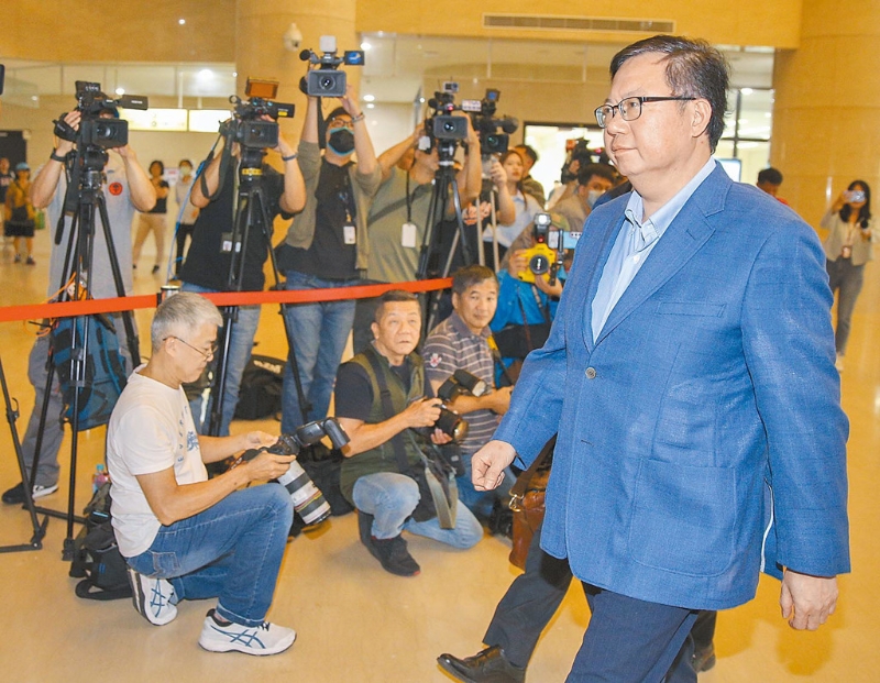 前桃園市長、?；鶗岸麻L鄭文燦。