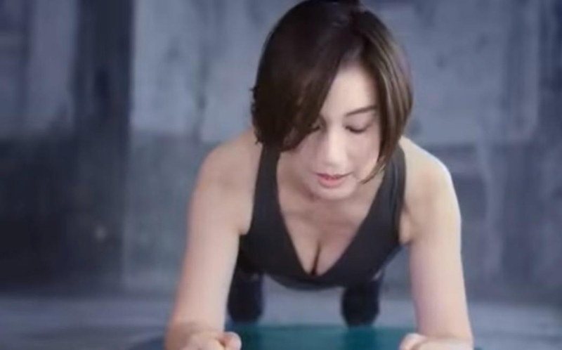 江美儀亦曾拍攝過豐胸纖體廣告。