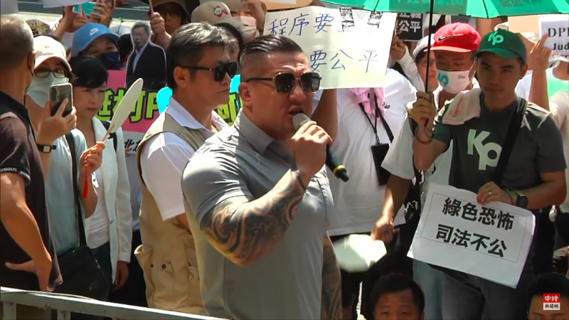 館長現身北檢。