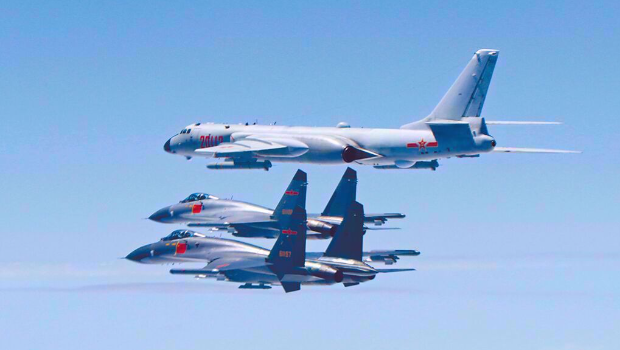 19解放軍機、艦四面夾臺
