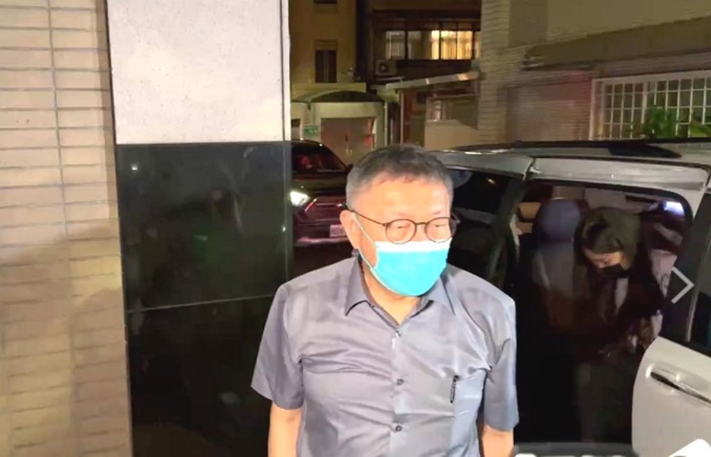 民眾黨主席柯文哲遭聲押，臺北地院“無保請回”，檢方抗告后，臺灣“高等法院”依朱亞虎及邵琇珮證述等，認定柯文哲積極介入京華城案，因此撤銷發回北院。