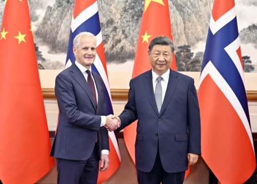 習近平會見挪威首相斯特勒 習近平會見挪威首相斯特勒