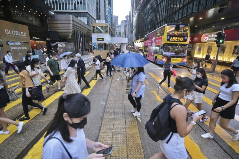 高端人才通行證計劃是李家超任內第一份施政報告提出后推出。