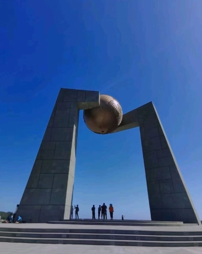 南澳島自然之門是全國11座北回歸線標志塔之一。