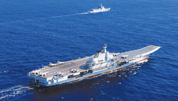遼寧艦航母編隊位于臺灣島以東