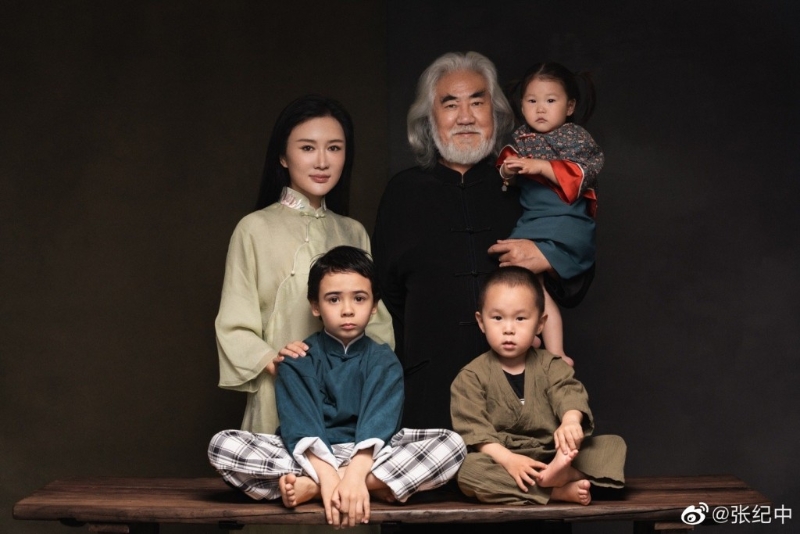 張紀中老當益壯，兩人已先后誕下一對子女。