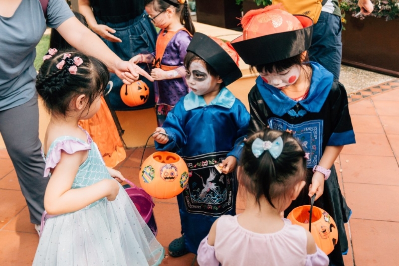 跟著糖果地圖到訪不同商戶領取糖果Trick or Treat?。▓D片來源：黃金海岸商場）