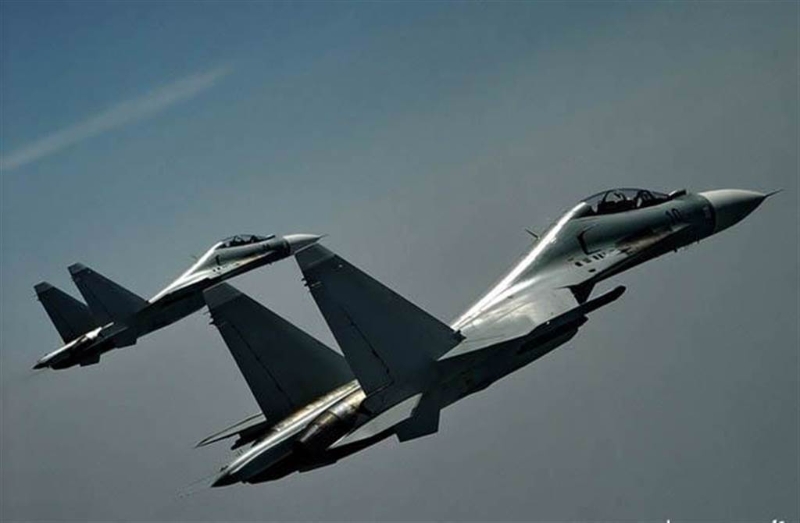 近日美軍分享中國大陸的Su-30MK2戰機在1年前于東海上空驅離美國戰機的影片與畫面。圖為蘇30戰機，為俄羅斯出口。（圖／中國海軍）