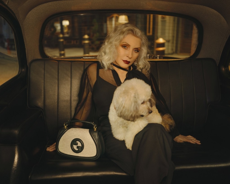 全新廣告企劃《We Will Always Have London》，找來“Blondie”樂團的共同創辦人及女主唱Debbie Harry演繹新款Blondie手袋。