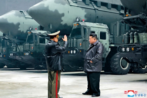 金正恩視察洲際導彈基地