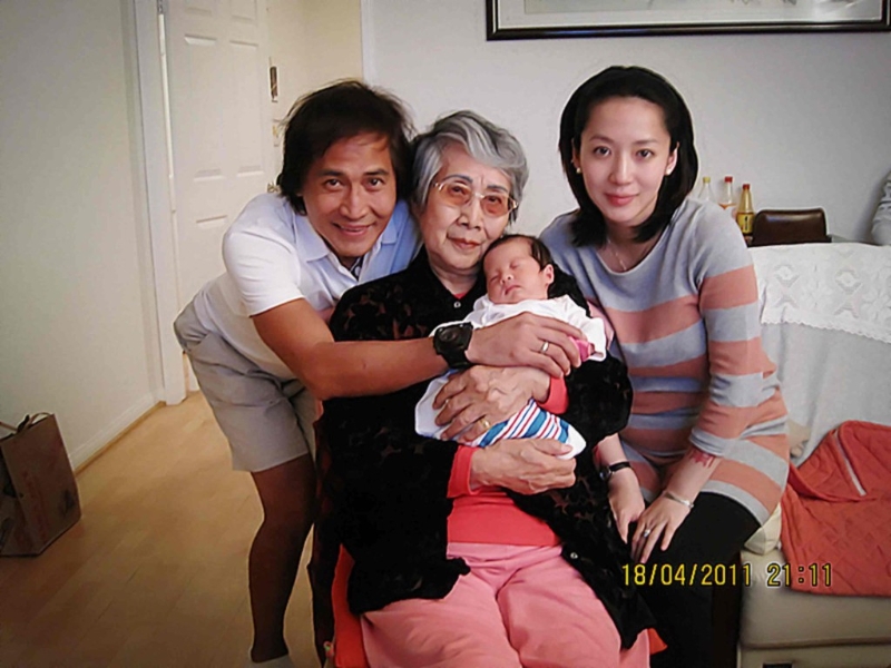 孫麗雅為齊秦誕下一子一女。