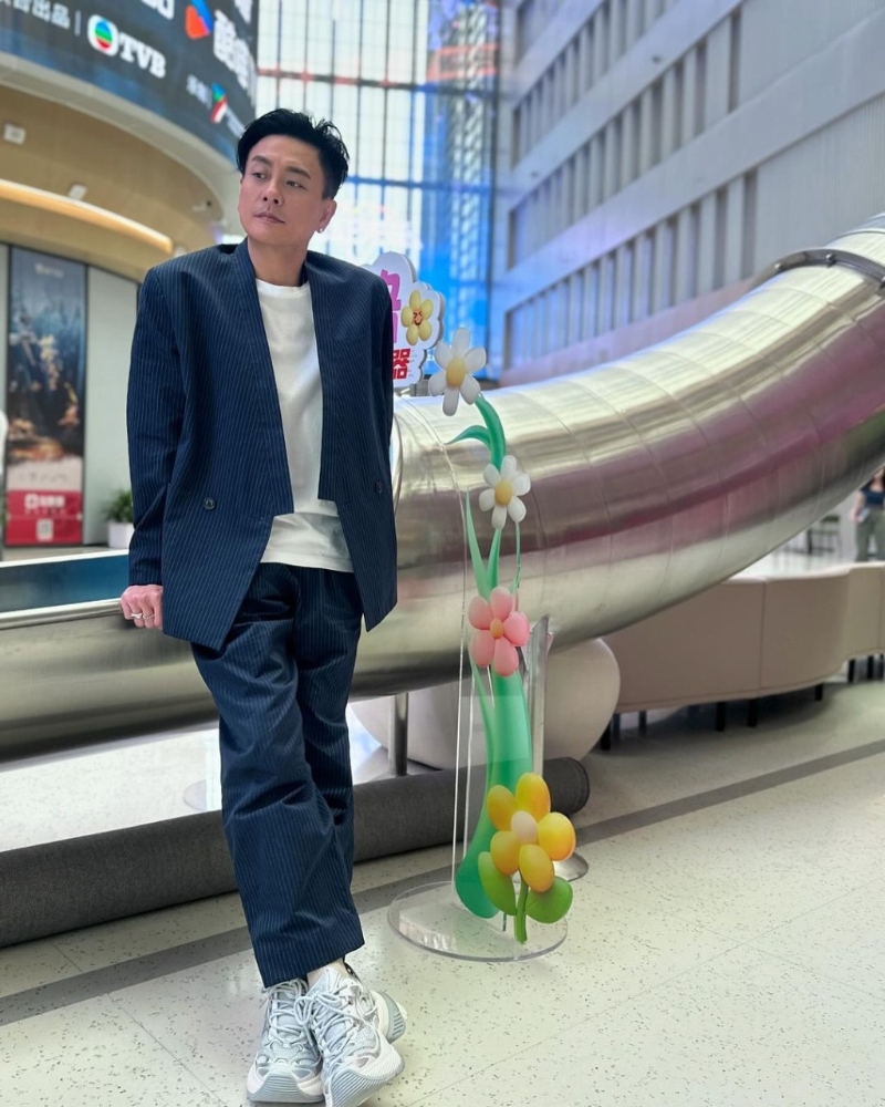 43歲的黃宗澤，有名有利兼高大靚仔，身家早已過億元，是圈中筍盤！