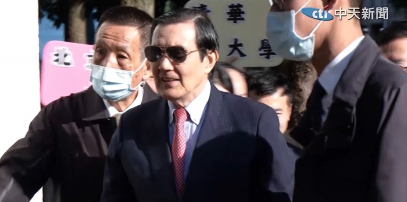 馬英九現身中山女高。