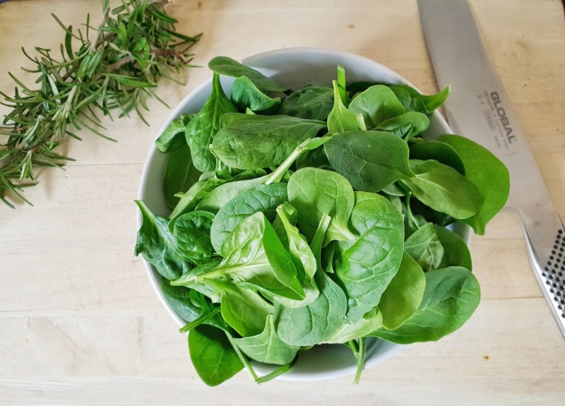 菠菜在“最健康蔬菜排行榜”排名第五。