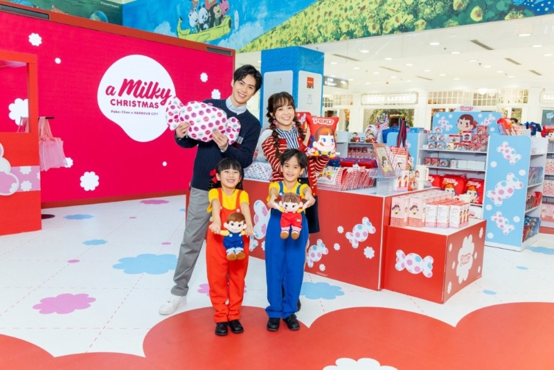不二家牛奶妹期間限定店隆重登陸海港城海運大廈地下中庭。日本人氣不二家牛奶妹可以說是不少人的童年回憶。