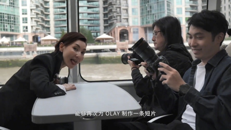 張曼玉都有佻皮一面。