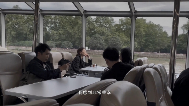 張曼玉昨日上載了新一輯廣告花絮。