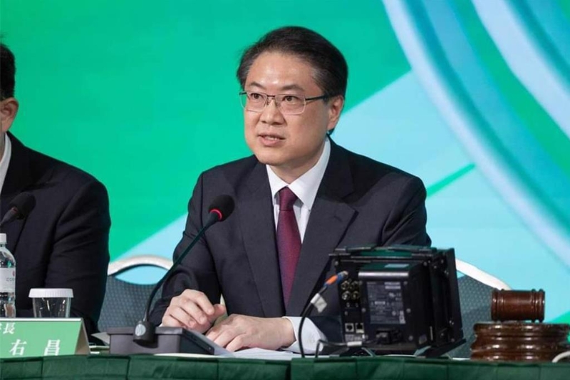 國民黨酸爆綠營操作的青鳥行動，嘲諷不過是民進黨求官求職博覽大會。圖為民進黨秘書長林右昌。