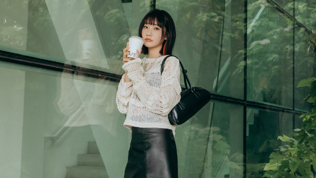 YouTuber愛莉莎莎平時頻繁往返于泰國與韓國之間。