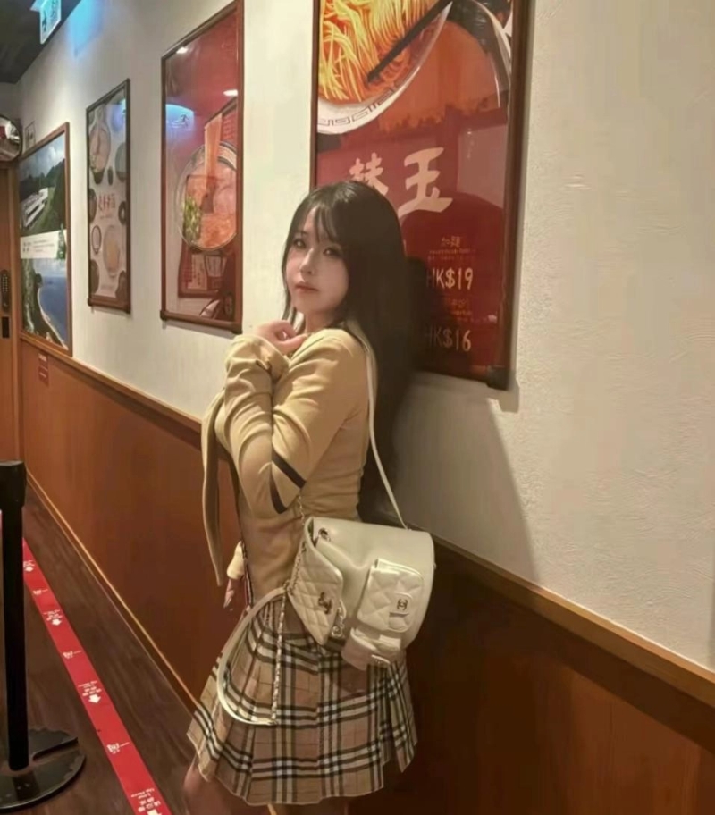 內媒指，21歲的吳佳琪為江蘇的富家女。