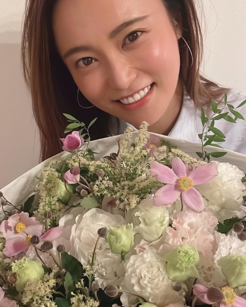 日本31歲女星小島瑠璃子。