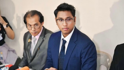 泰國反對派進步黨議員猜揚帕萬（Chaiyamphawan Manpianjit，右）被指強奸臺灣女游客。