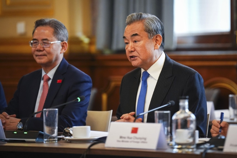 外長王毅在倫敦與英國外相重啟戰略對話。美聯社