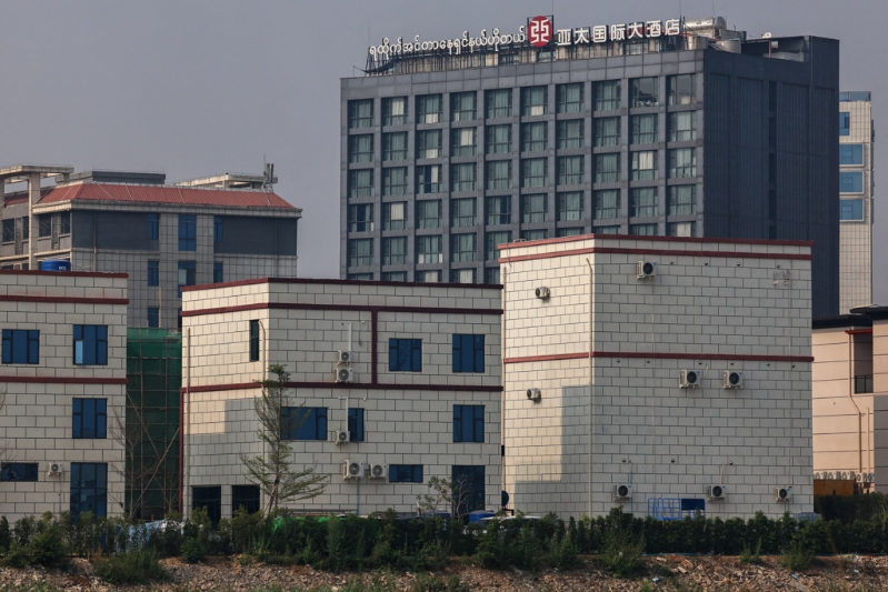 華人佘智江成立的亞太集團開發緬甸邊境城鎮水溝谷，興建飯店、賭場打造度假園區，然而當地詐騙業猖獗，幾乎沒有游客。（資料照／路透）