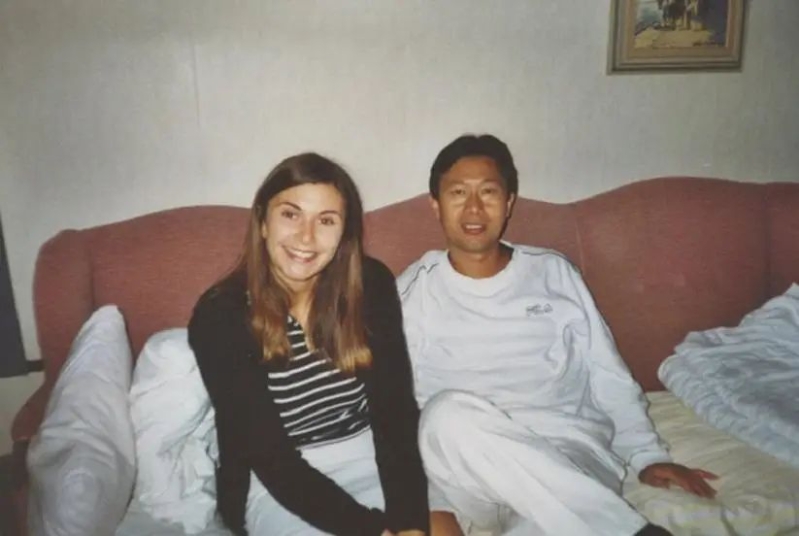 來自瑞典的維羅尼卡到大連學中文，期間兼職教英文認識了林友。