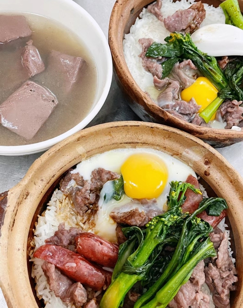 5. 萬興煲仔飯 煲仔飯即叫即做。（圖片來源：屁屁子在吃了@小紅書）