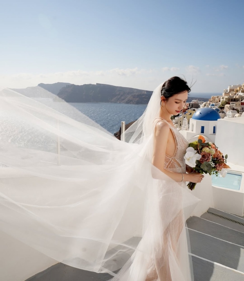 36歲的何傲兒元宵當日于IG宣布結婚。