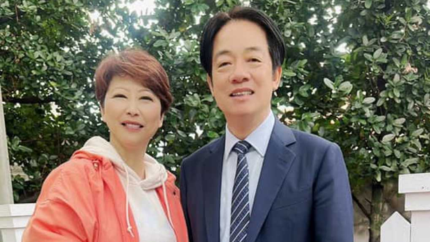 民進黨“立委”陳亭妃與賴清德合照。