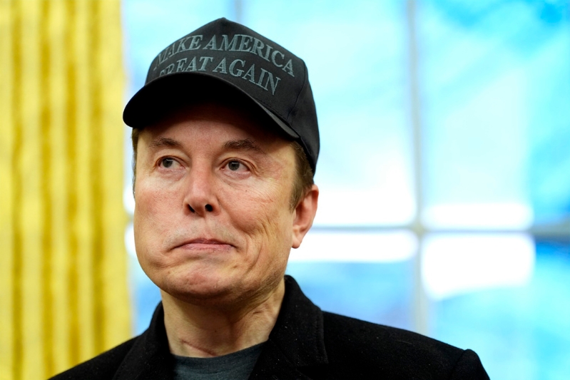 馬斯克（Elon Musk）22日要求聯邦員工回復前一周工作績效，引發各部門不滿、相繼抵制。美聯社